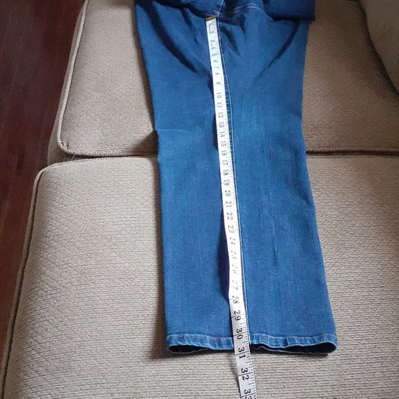 Lauren Ralph Lauren Jeans - Picture 2 of 5